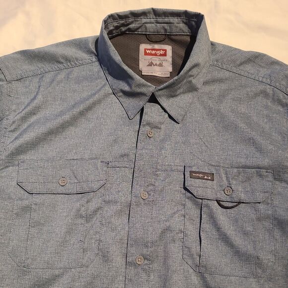 Wrangler Outdoor Series Men Button Up Shirt XL Blue Button Up Vented hiking - Picture 3 of 8